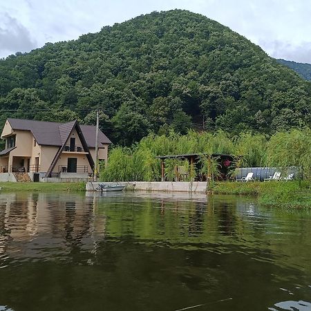 Апартаменты Casa Colt De Rai Ogradena Экстерьер фото